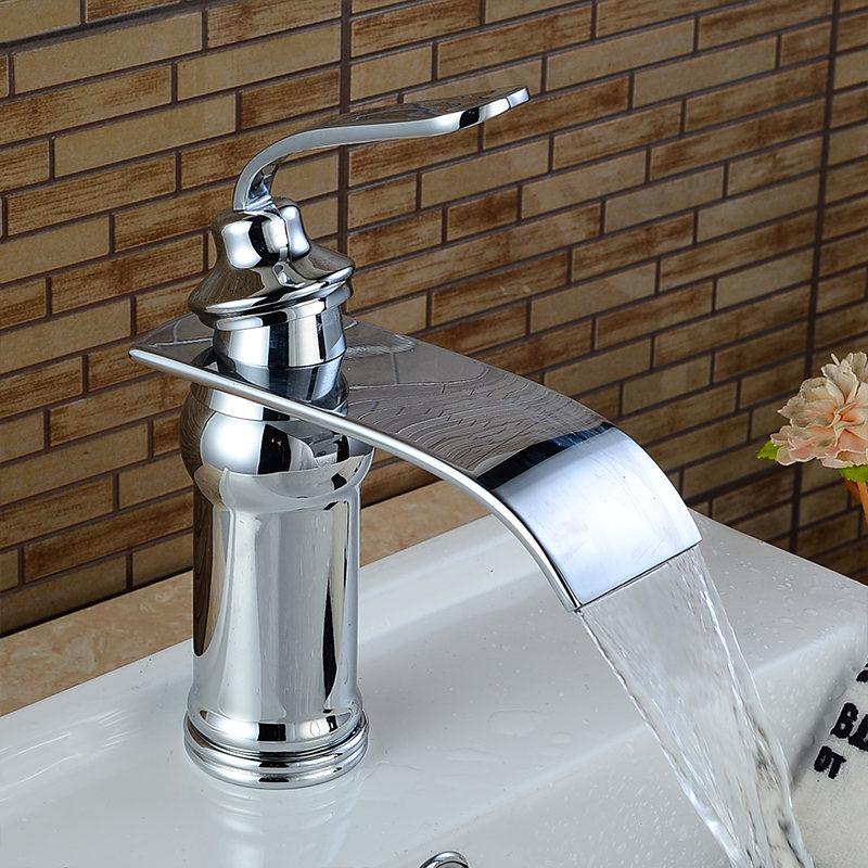 Ames - Vintage Messing-Wasserfallarmatur