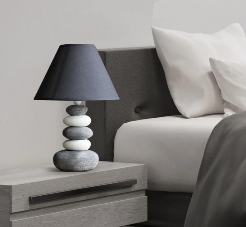 Stonia - Moderne Keramik-Steinlampe
